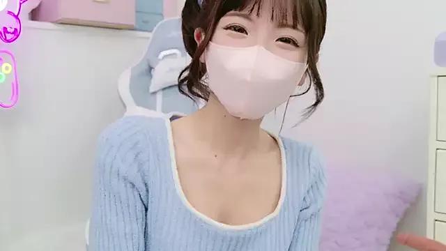 Photos of -minami- from StripChat is Freechat