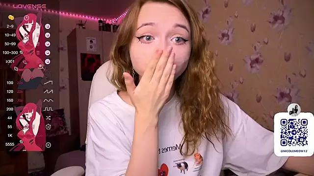 Photos of _SofiaBrown from StripChat is Freechat