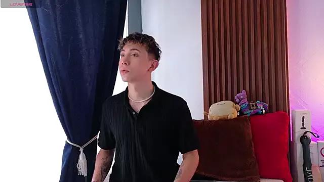 Photos of Axel__Evans from StripChat is Group