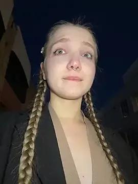 Photos of bambi_lu from StripChat is Freechat