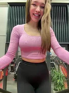 Photos of barbiehumpxxx from StripChat is Freechat