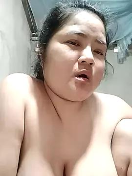 Photos of BigBoobs186 from StripChat is Freechat