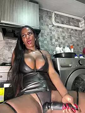 Photos of Bustykeyla from StripChat is Freechat