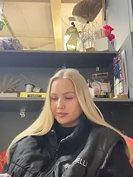 Photos of CandyVice from StripChat is Freechat
