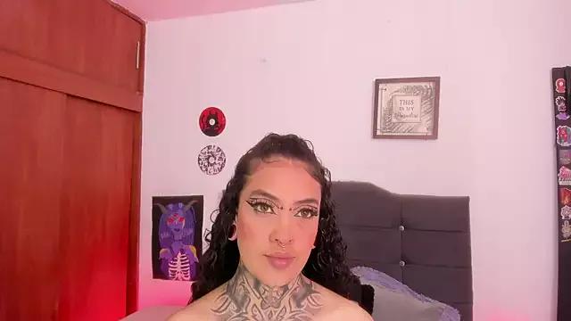 Photos of Cata_green from StripChat is Freechat