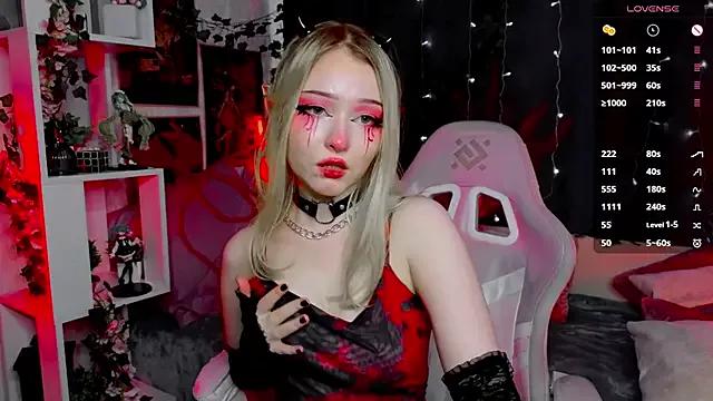 Photos of ElswythCovil from StripChat is Freechat