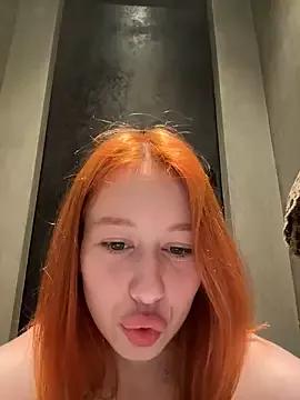 Photos of Foxy_Heart from StripChat is Freechat