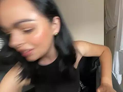 Photos of FrancescaXO from StripChat is Freechat