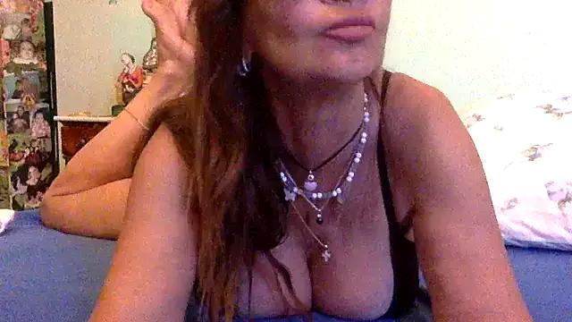 Photos of gildamilf from StripChat is Freechat