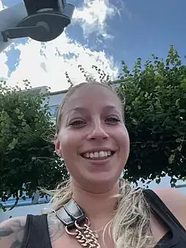 Photos of Hr_Fru_Olsen from StripChat is Freechat