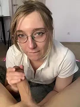 Photos of ILoveCheeseNachos from StripChat is Private