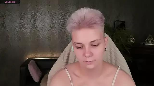 Photos of Kris_Flame from StripChat is Freechat