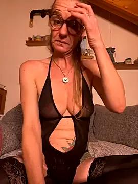 Photos of LucyLingerie78 from StripChat is Freechat
