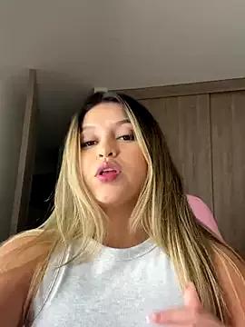 Photos of lunablossom_ from StripChat is Freechat