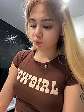 Photos of LunaMillie from StripChat is Private
