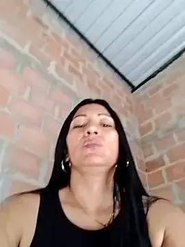 Photos of maturexxxnaughty from StripChat is Freechat