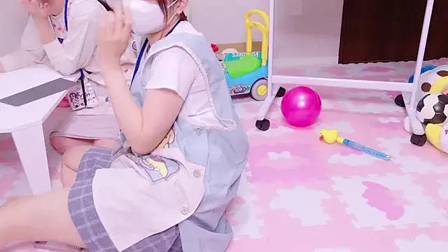 Photos of NA-KAREN-V8 from StripChat is Group