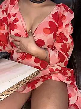 Photos of SCHOOL_Girl_0 from StripChat is Freechat