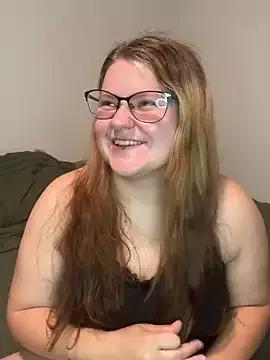 Photos of sexybee124 from StripChat is Freechat