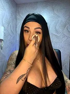 Photos of sexyyykloee from StripChat is Freechat