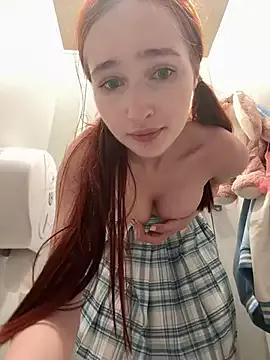 Photos of SnappyHappy from StripChat is Freechat