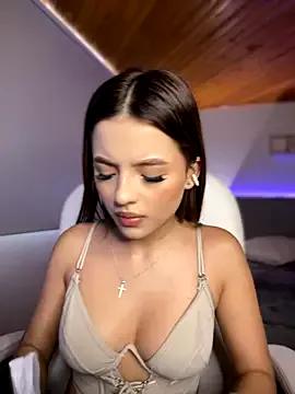 Photos of Sofia18_pinkk from StripChat is Freechat