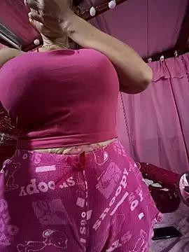 Photos of sweetieme from StripChat is Freechat