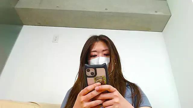 Photos of YUZU_19 from StripChat is Freechat